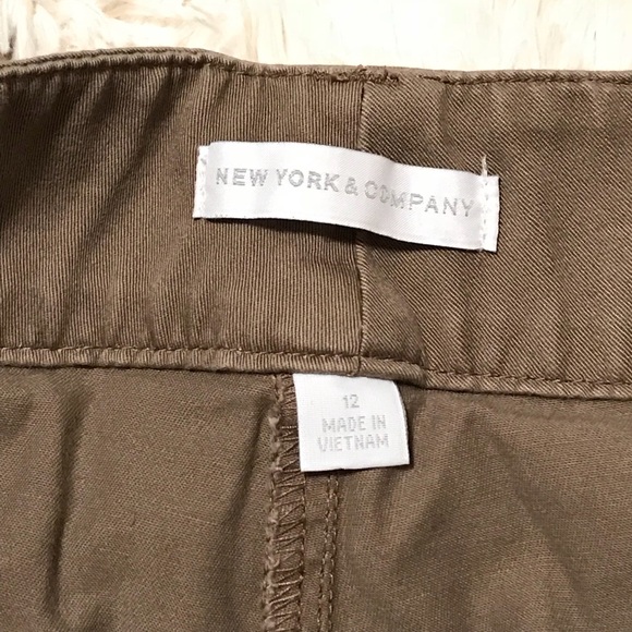 Tan straight leg pants - Picture 4 of 4